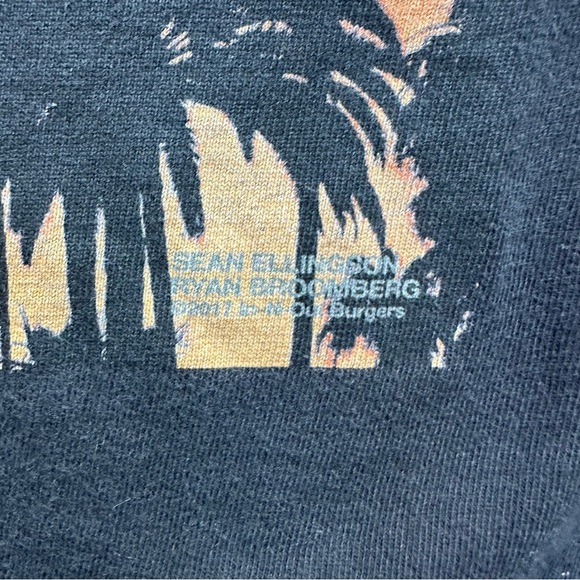 In n Out Burger California Graphic T-Shirt washed black / gray - Picture 2 of 6